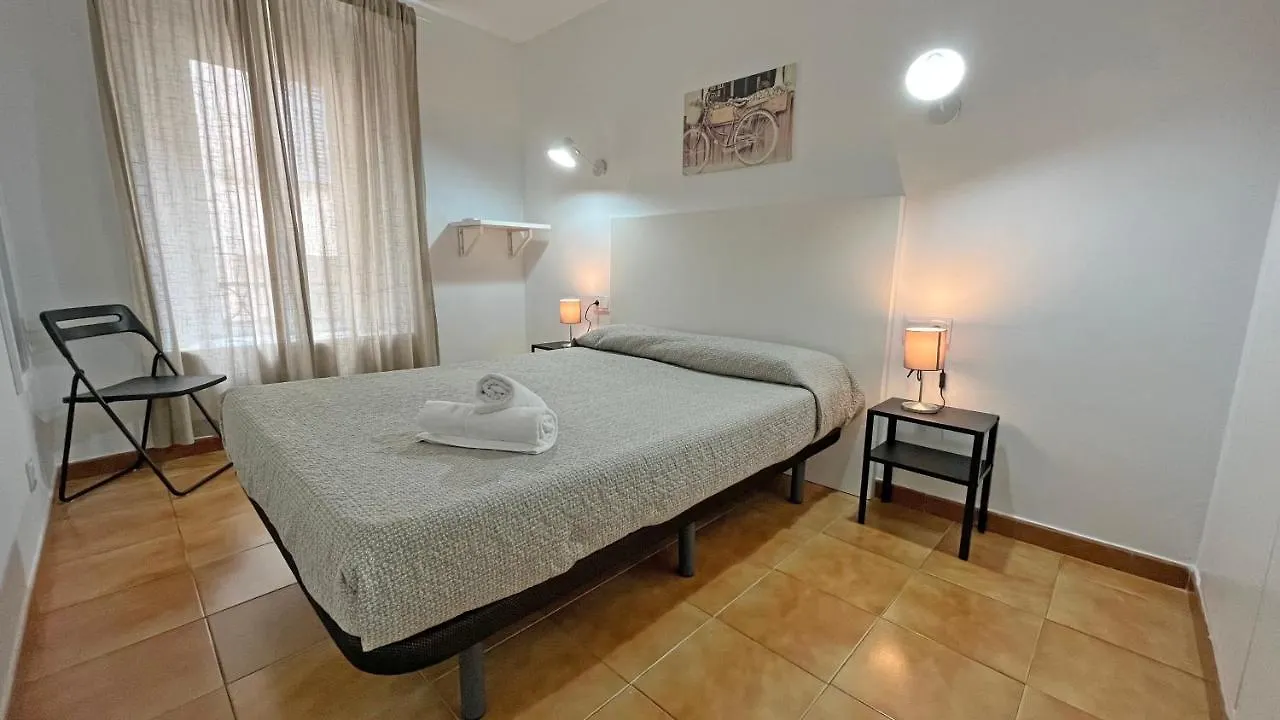ゲストハウス Hostal La Premsa アレニス・デ・マル